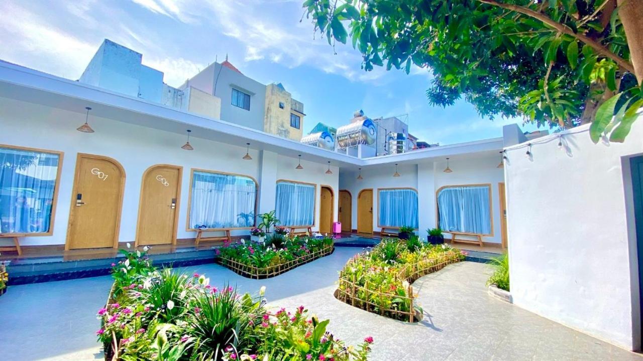 Sea House Hotels And Apartments Вунгтау Экстерьер фото
